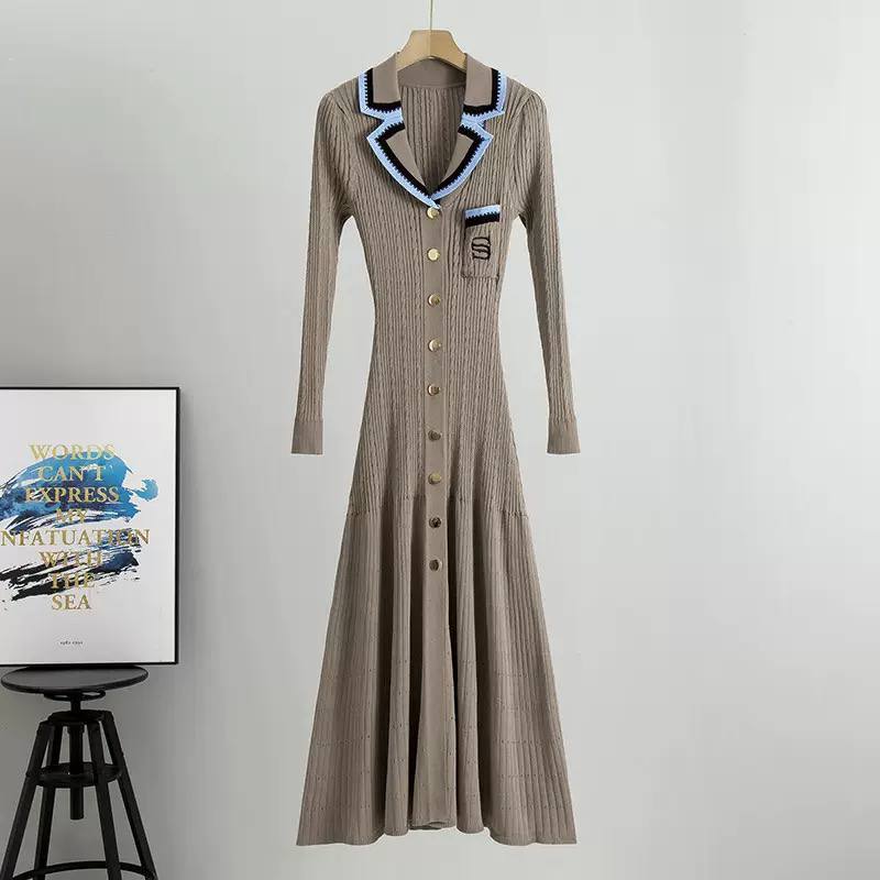 Virales Strickkleid