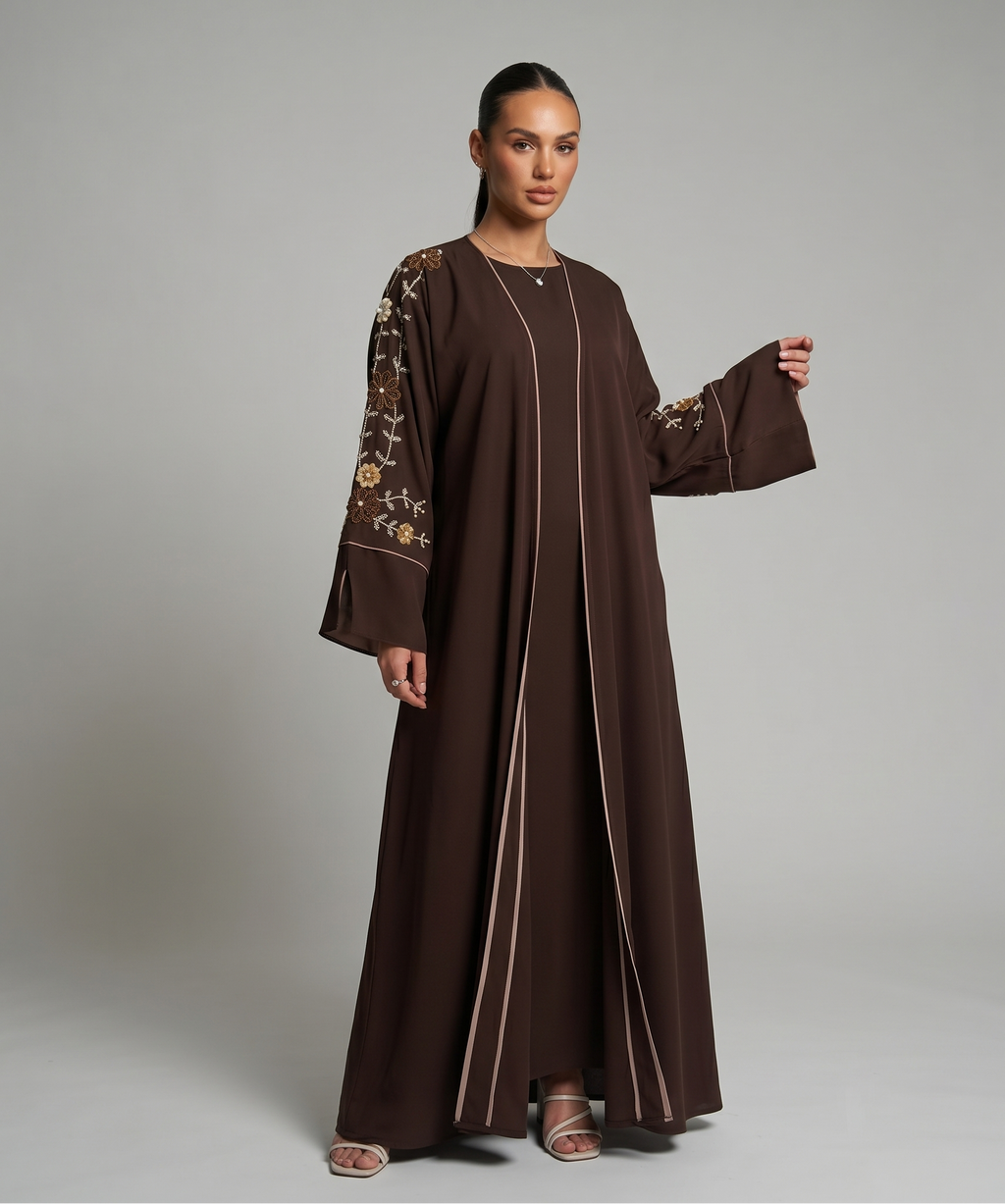 Bestickter Kimono mit Blumenmuster