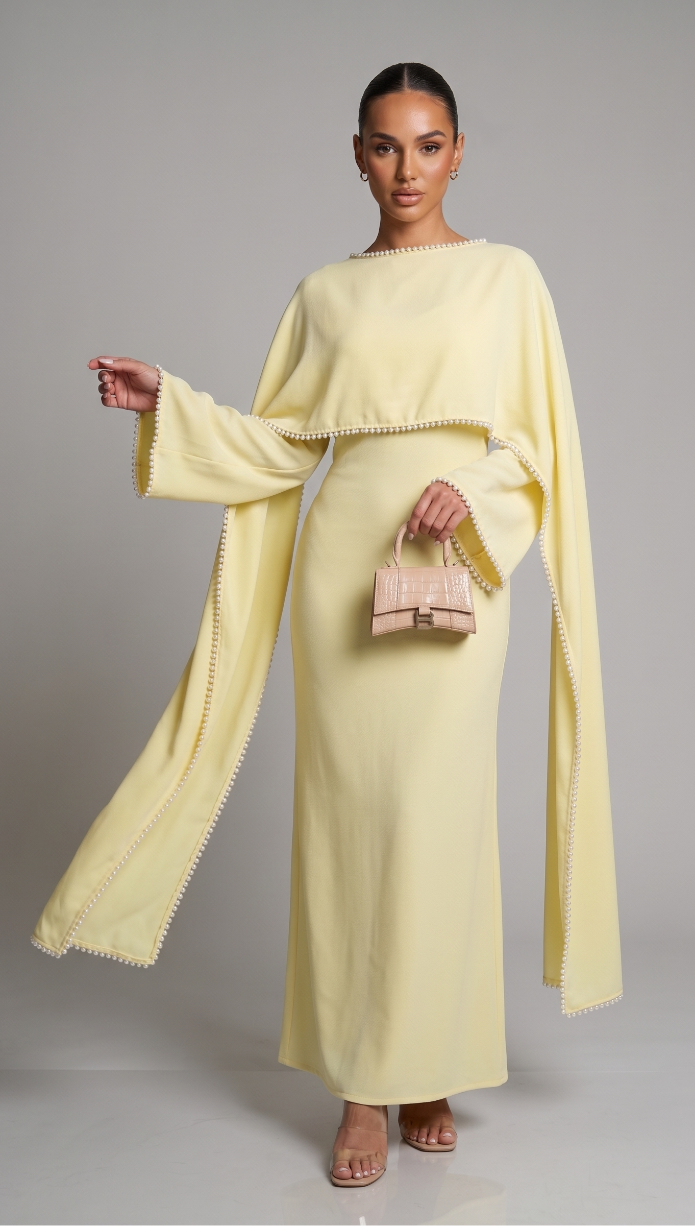 Abaya mit Perlenbesatz