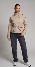 Viraler Trenchcoat