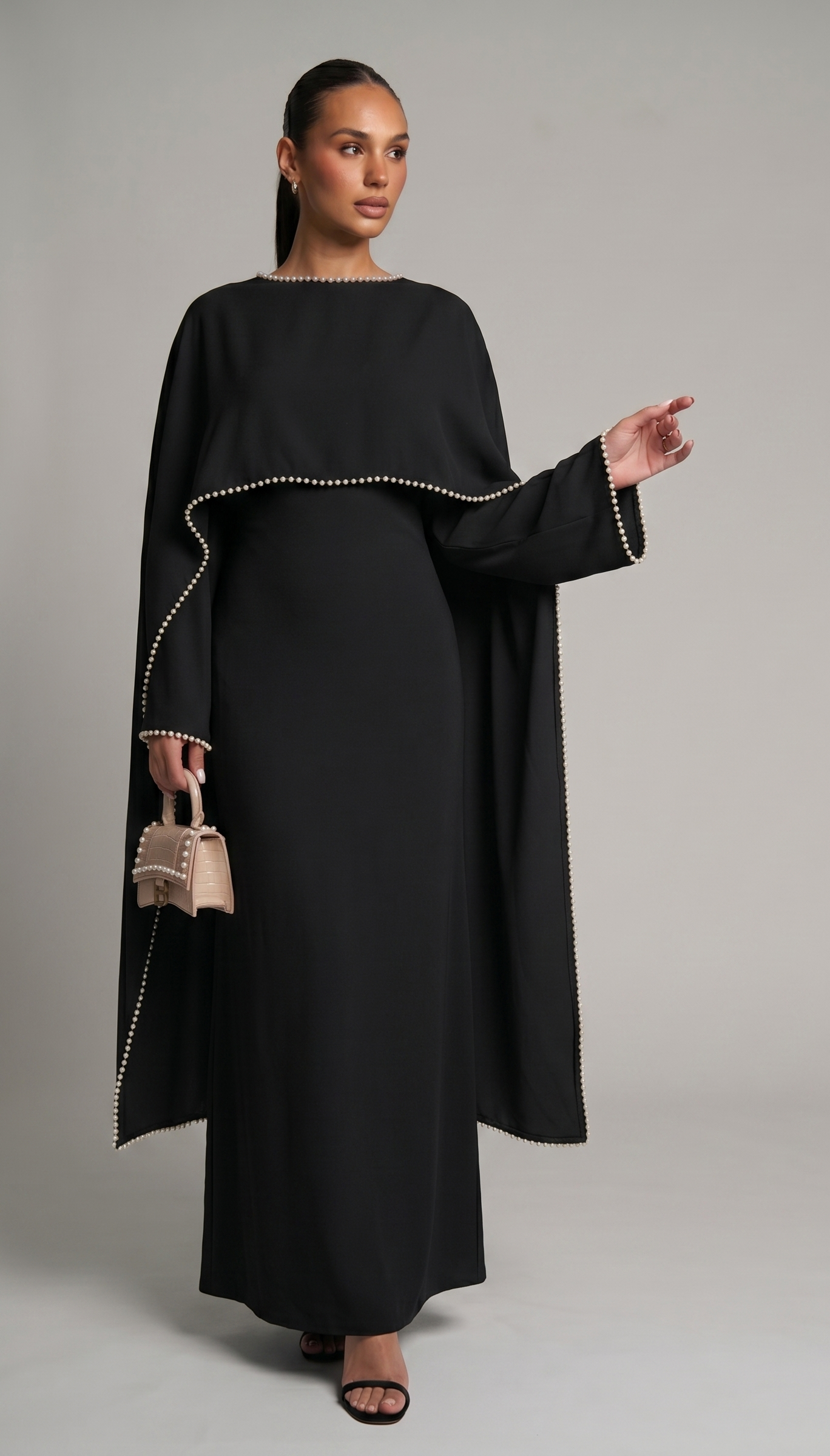 Abaya mit Perlenbesatz