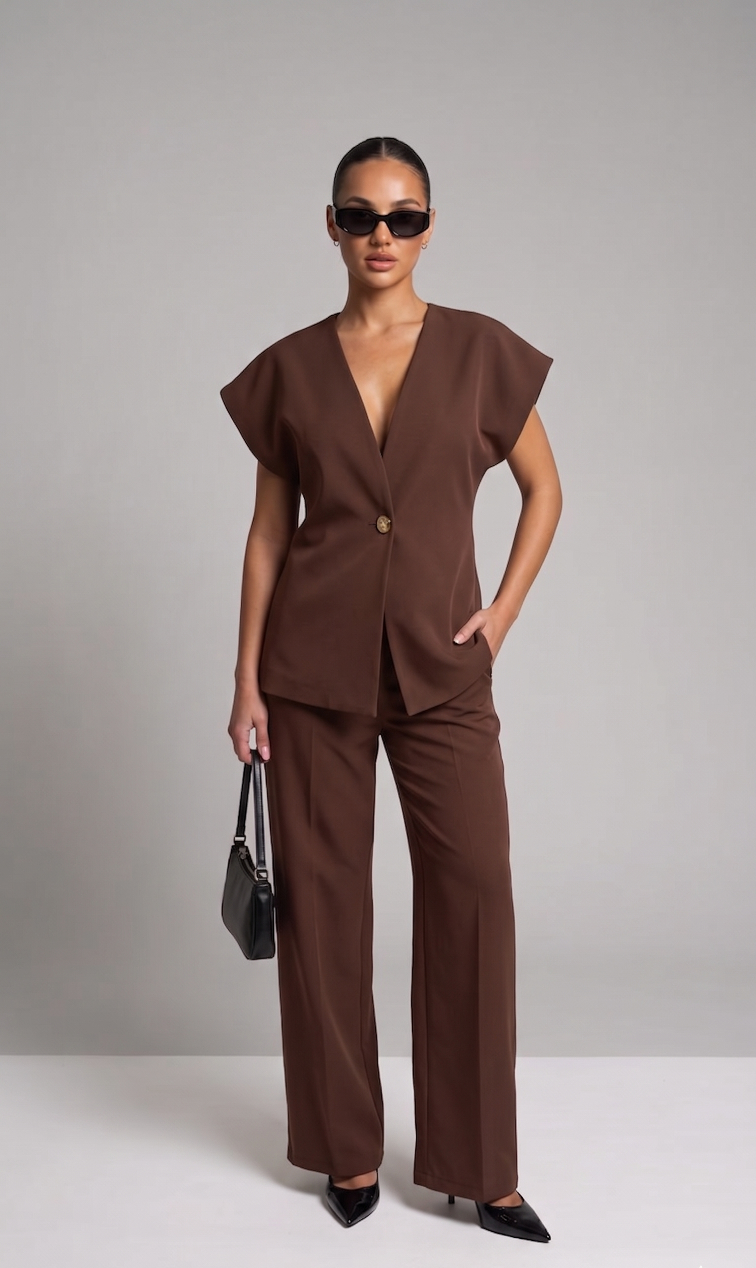 Set aus Geknöpftem Top und Hose