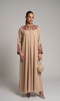 Seltene Abaya mit Ornamenten