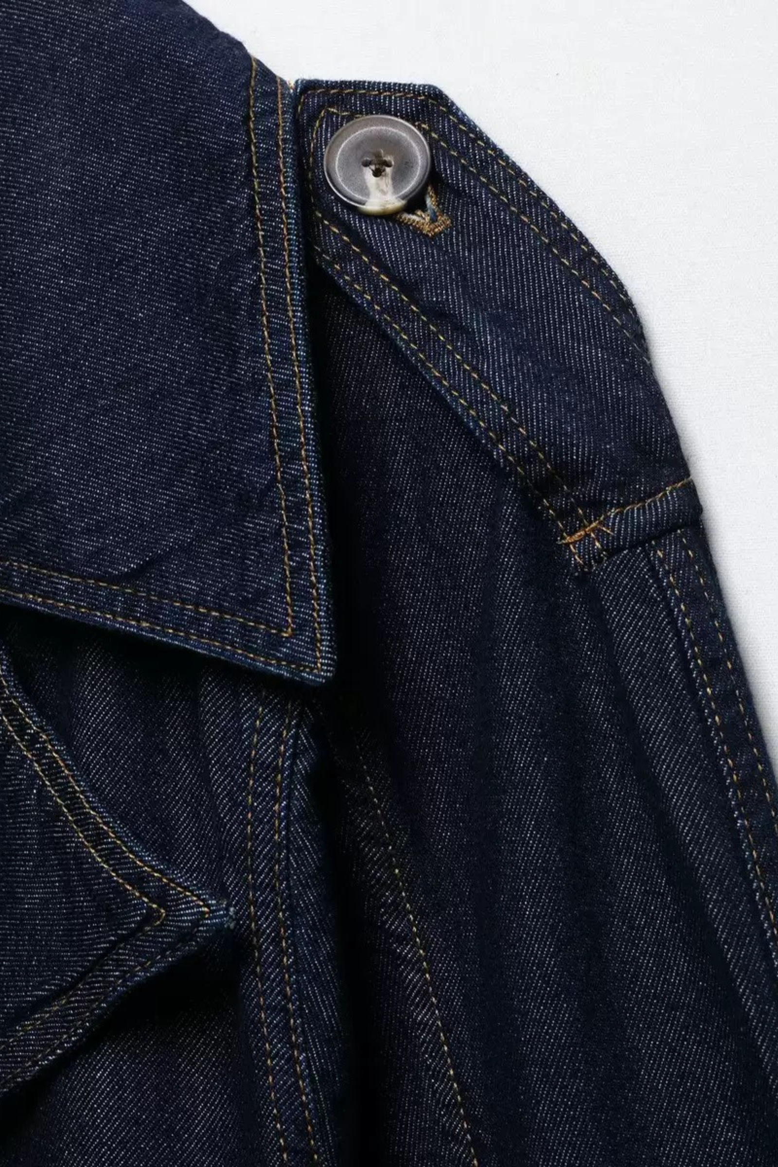 Jeansjacke mit Gürtel